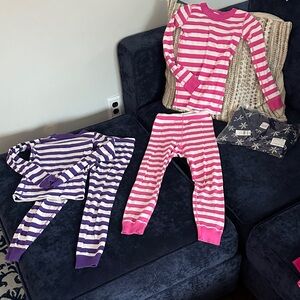 3 sets of Hanna Anderson pajamas.